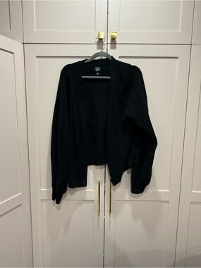 GAP Black Open-Front Knit Cardigan
